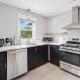 Charming getaway in Weaverville! Great location!
