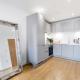 Amazing apartment in Surrey - On street Parking, Whyteleafe (Foto 2)