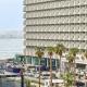 Chic 2-bed Oasis with Marina Views Walk to Beach!, Dubai (photo 6)