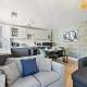 Modern 2-Bed Apartment in Canterbury City Centre, Moffat (zdjęcie 2)