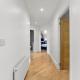Modern 2-Bed Apartment in Canterbury City Centre, Moffat (zdjęcie 6)