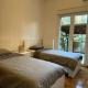 Modern Glyfada Apartment Sleeps 6, 5min Walk to Beach, Atény - Fotografie 10
