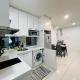 Mercu summer suits 1BR luxury couple room free Netflix 5mint WD KLCC by Top R, Kuala Lumpur - Fotografie 7