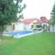 Aravali Farm Gurgaon, 3 Bedroom Villa with Lawn Barbeque Grill and Pool