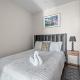 luminous 2-Bedroom Apartment with Balcony, Toronto (zdjęcie 5)