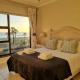 Flat 9, Beachfront 2 Bedroom with Sea View for 4, Gordonʼs Bay - Fotografie 3