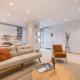 Psyrri Hideout - Chic 2BR Apartment by UPSTREET, Athen - Foto 2