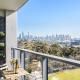 2 bed apartment with stunning city views, pool & gym, Free Parking Melbourne - Foto 4