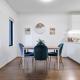 Riverside 2-Bed Apartment with Balcony & Parking, Melbourne (photo 4)