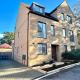 4-Bed in Coulsdon 20 min London, 20 min Gatwick, Coulsdon