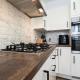 4-Bed in Coulsdon 20 min London, 20 min Gatwick, Coulsdon (photo 10)