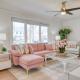 Stylish 3BR w Sunroom & Deck, Cleveland - Photo 7