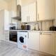 Disc Monthly Rate - Bright 2-Bed Flat with FREE WiFi near Shepherds Bush, Westfield London, Hammersmith & Kensington, London - Foto 6