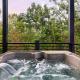 Modern Luxury in the Smokies w Hot Tub, Sevierville (Foto 6)