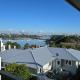 2 Bedroom home, City and Sea Views, Окленд - Фото 7