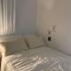 Stay in Hannam Twin Room a shared house format Seoul - Photo 6