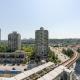 Modern 1BR Condo, Sleeps 4 with Views, AC, Balcony, Near SkyTrain, Burnaby (foto 6)