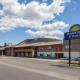 Days Inn and Suites by Wyndham Downtown Missoula-University