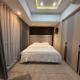 3 Bedroom Executive Suite Room with Excellent View of the City Skyline, Manille - Photo 3