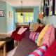 Lovely 2 bedroom house in Bath with private parking garden WiFi & easy access to city centre, Bath - Foto 3