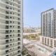 Studio with Community Views, Easy Access to Bus Stop, Parks, and Circle Mall, Empire Residence, JVC by Deluxe Holiday Homes, Dubaj - Zdjęcie 9