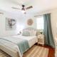 Cozy Cottage with 4 Beds Sleeps 6, Valdosta