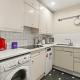 Elegant 2 Bed Flat, 2 mins to Tube, Londra - Foto 9