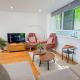Disc Monthly Rate - Modern 3-bedroom Holloway Flat with Private Patio near Islington , Kings Cross , Camden Town, Londres - Photo 1