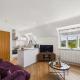 2-Bed Central Apartment-Sleeps 4 & Private Parking Bowness-on-Windermere - Photo 7