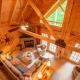 Rock n Rhapsody - Blue Ridge Log Cabin - Minutes to West Jefferson - Fireplace - Foosball, West Jefferson (fotografie 8)