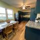 Blue Heron Cottage with Game Room, Deck & Hot Tub, Logan (fotografie 7)