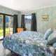 Hill Cottage - Featherston Holiday Home - Photo 8
