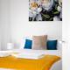 The Elm Apartments - The Yellow Room, Orange - Fotografie 9