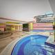 Sleek 1BR with City Views, Near Marina & Metro, Dubai (Foto 4)