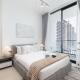 JVC sleeps 4 with Amazing Swimming Pool!, Dubaï - Photo 4