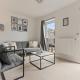 Spacious spotless and comfortable 3 bedroom house in Birmingham city centre with allocated parking and city views
