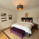 Spacious 6 Bedroom house, Luton