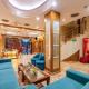 Hotel Golden Oasis - 5 Minute Walk from New Delhi Railway Station
