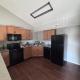 Modern & Cozy Apartment Stay, Olathe (Foto 8)