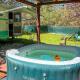 Dreamy Retro RV with Jacuzzi, Velasco - Photo 4