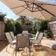 3 bed modern townhouse with self check in, sleeps 6, 35mins direct train to London Waterloo, zone 6, Ewell (foto 7)