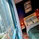 Explore Mitsukoshi BGC with pool and wifi, Manila - Fotografie 1