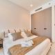 FAM Living Dubai Escape Sleek Studio at Peninsula Five, Dubaï - Photo 9