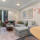 Gorgeous Abode With Pool and Parking near SkyTower, Auckland - Photo 2