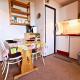 Studio cabine 4 pers. exposé Sud, au pied des pistes avec balcon et toutes commodités - FR-1-340-75, Chamrousse (foto 9)