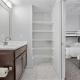Cozy 2BR Getaway, King Bed, Free Parking, Cleveland - Photo 5