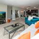 Stylish & Spacious, Pool, Nintendo Switch, King bed, West Des Moines