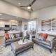 Upscale 5BR Home on Lake Travis with HotTub & Lake Views, Point Venture (Foto 2)