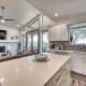 Upscale 5BR Home on Lake Travis with HotTub & Lake Views, Point Venture (Foto 10)