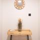 Stylish 2BR Apt, Rooftop with Sauna & Hot Tub, Athen - Foto 3
